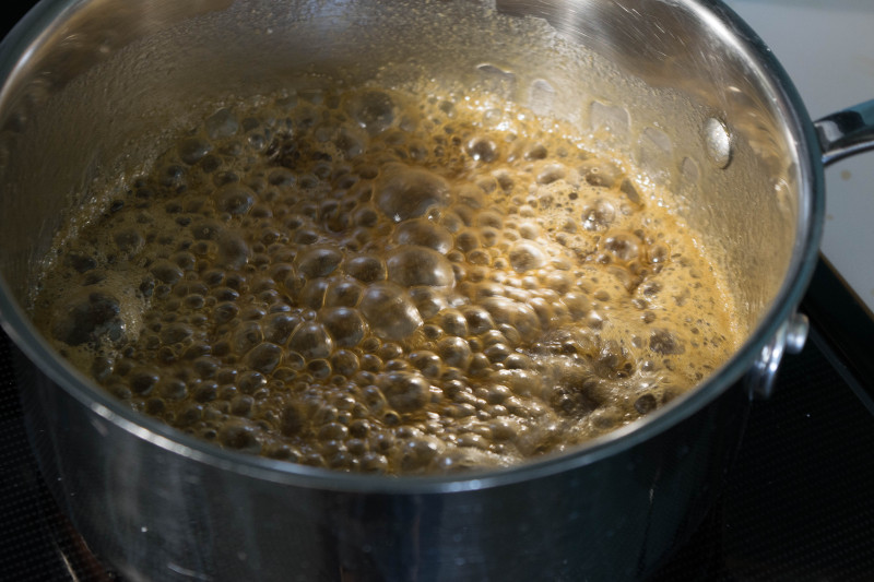 boiling caramel sauce