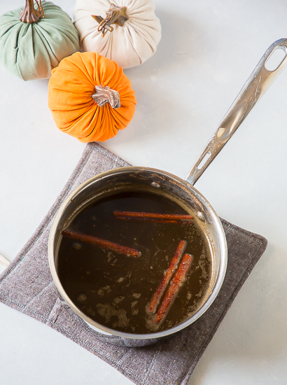Pumpkin spice simple syrup in pot