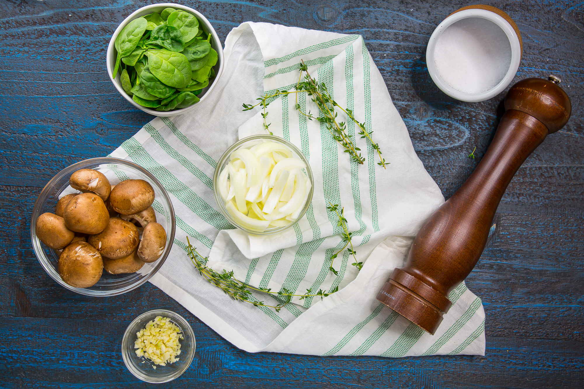 ingredients for pork chops with mushroom gravy