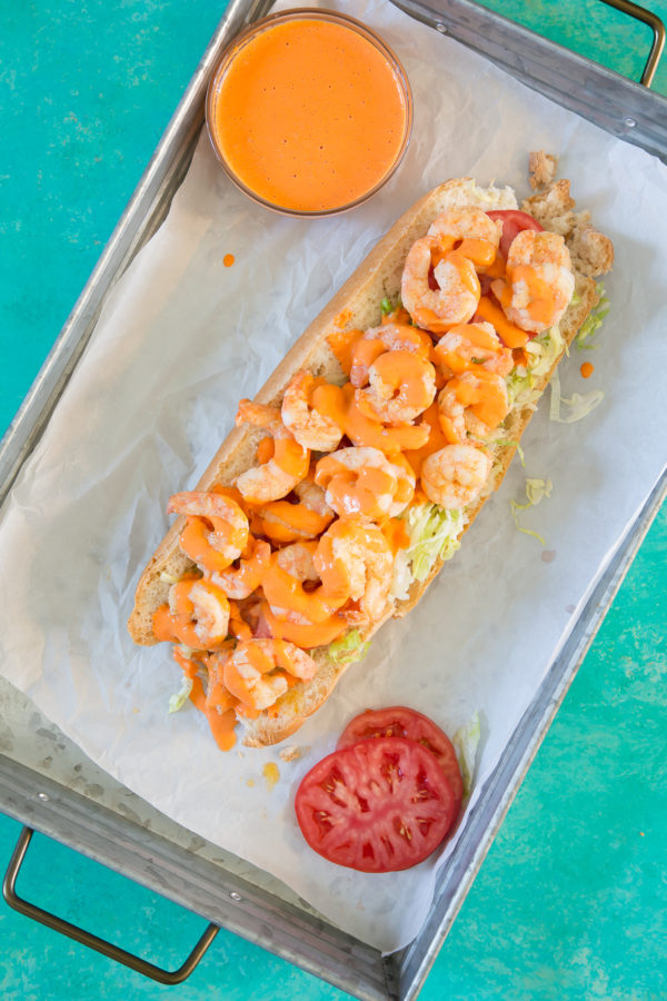 shrimp po'boy on a food tray